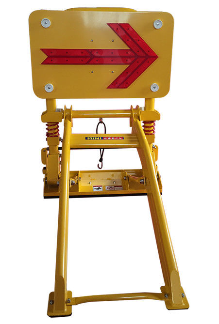 Rào chắn đường có thể gập lại cao 1040mm, nặng 20kg, rào chắn va chạm di động cho an toàn xây dựng