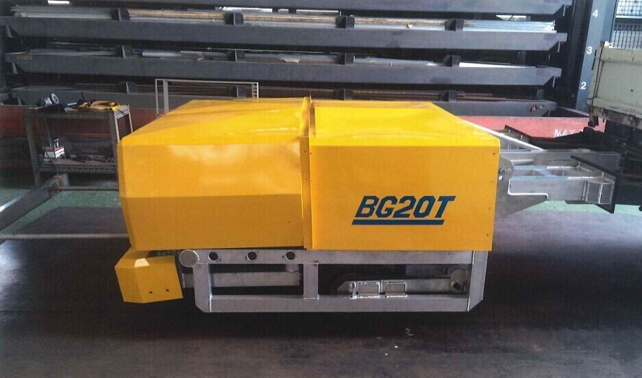 Traffic Yellow 750kg Truck Mounted Attenuator với cấu trúc hợp kim nhôm để chống va chạm cao