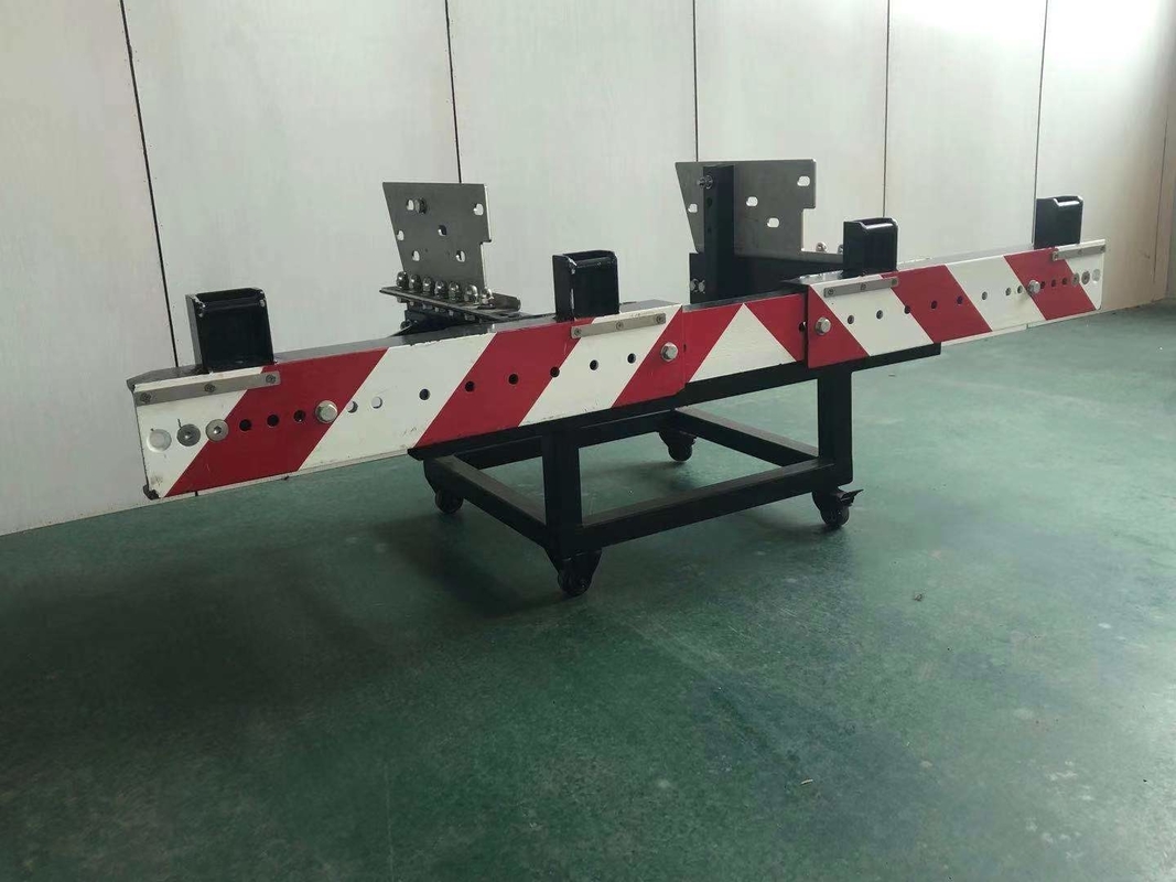 Xe tải phim phản xạ 4.0 tấn gắn bộ suy giảm cảnh báo hấp thụ lực tác động
